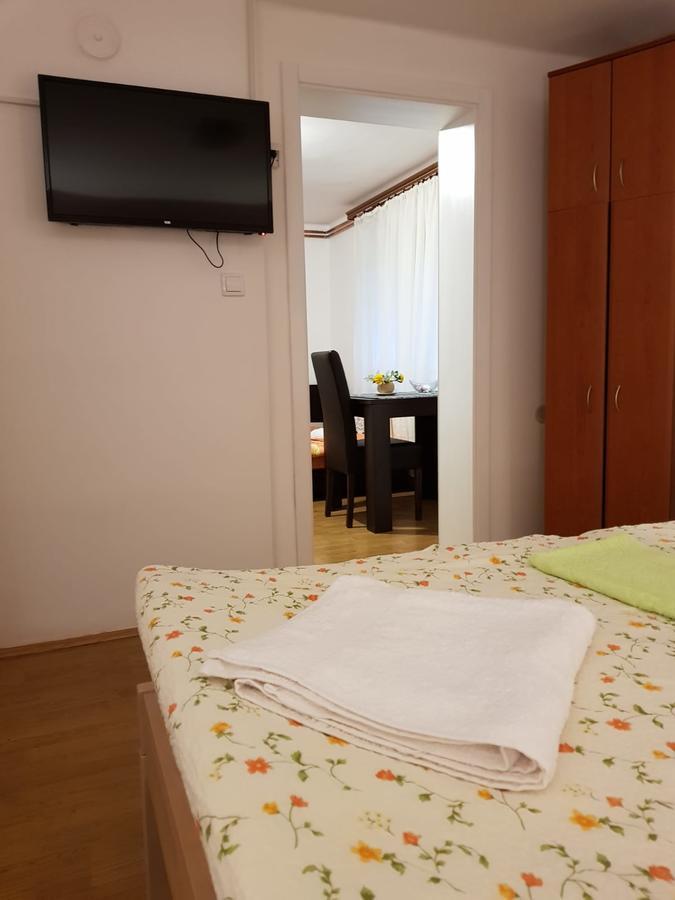 Apartment Holiday Vrnjačka Banja Buitenkant foto